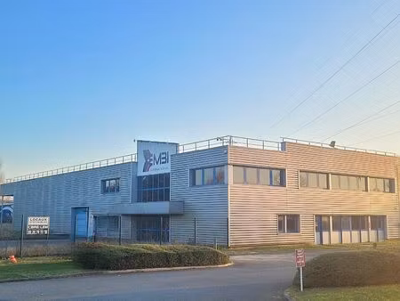 location local d'activités la vaupaliere 1 470 m²