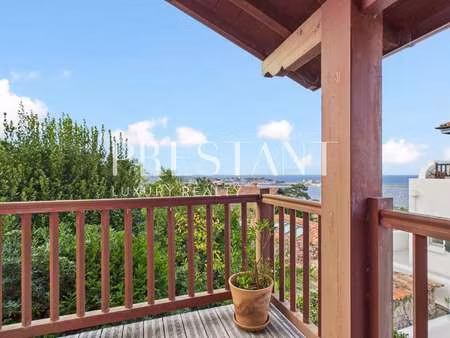 maison de luxe avec vue sur mer à vendre à ciboure : 1 380 000 € | 106m²
