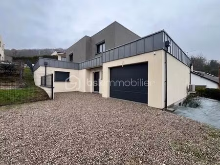 maison contemporaine de 140 m² à amfreville-la-mi-voie