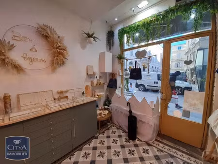 local commercial à louer - nîmes (30) - 575€