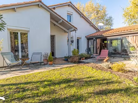 vente maison 6 pièces 146.18 m² à villenave-d'ornon (33140)  520 000 €