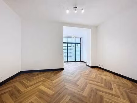 parc de forest - bureaux de 50m² + terrasse