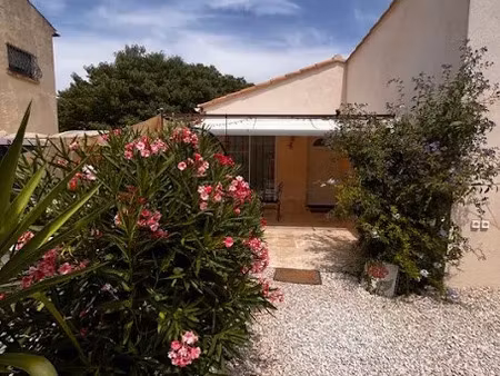 location meublée chambre 1 pièce 12 m² à saint-chamas (13250)  500 €