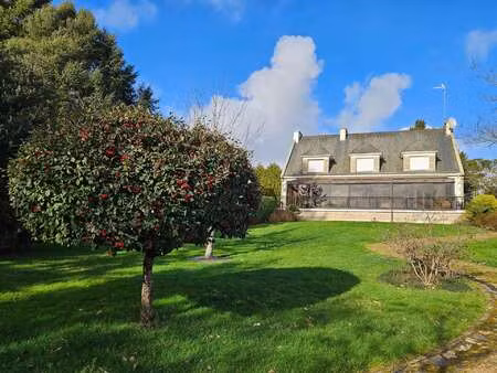 vente maison à rochefort-en-terre (56220) : à vendre / 257m² rochefort-en-terre