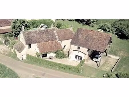 baisse de prix. affaire! charmante maison et son studio indépendant. quelques travaux de..