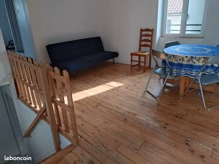 centre-ville de lempdes  à 8 kms de clermont ferrand par autoroute  bel appartement meublé