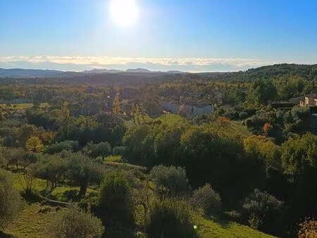 maison de village avec 2 appartements  garages/parking et jardin-vue imprenable. opportuni