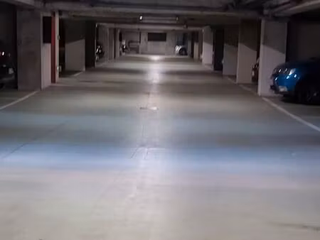 osny centre–parking de 13 50 m2-s/sol sécurisé