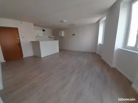 appartement 3 pièces 65 m²