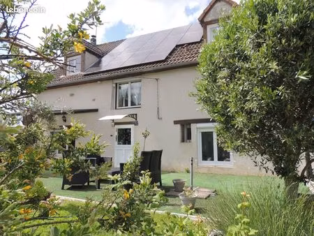 maison 6 pièces 160 m²