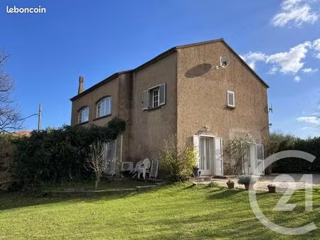 maison 7 pièces 240 m²