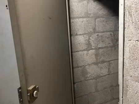 cave de stockage 6 70 m3 75008 paris 150 m des champs elysées