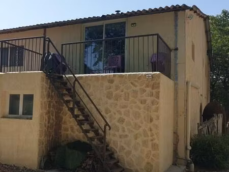 location appartement 2 pièces 75 m² à arles (13200)