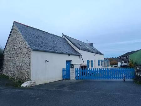 vente maison à cléden-poher (29270) : à vendre / 107m² cléden-poher