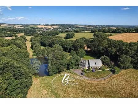 a vendre belle propriété au calme sur plus de 6 hectares avec étang côtes d'armor