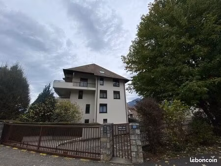 garage + place de parking chambery