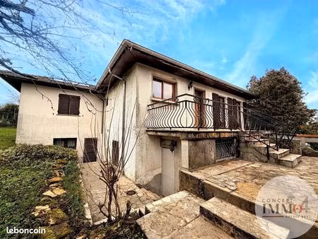 maison 7 pièces 149 m²