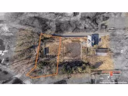 parcelle libre de constructeur au calme et à 1km du centre