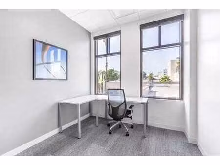 de magnifiques bureaux sur mesure pour 1 à spaces