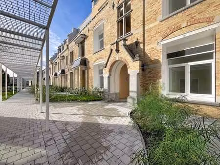 bureaux (210-707 m²) à vendre et à louer à sint-gillis-waas