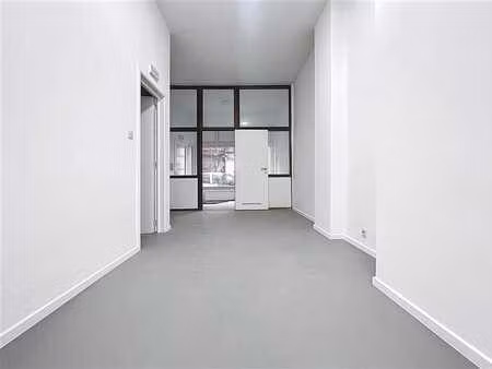 rez de chaussée commercial de 50 m² !!