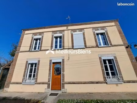 maison 6 pièces 137 m²