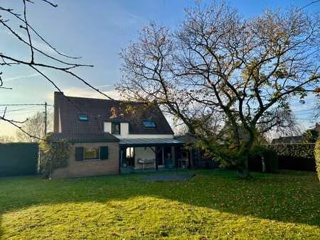 maison 4 façades – 3 chambres – jardin – garage - isières