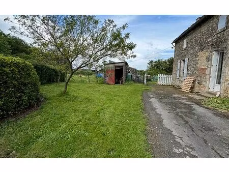 maison saint-maixent-de-beugné m² t-1 à vendre  44 950 €