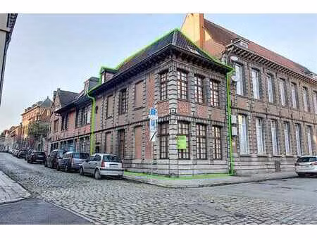 belle maison 3 chambres en plein cœur du centre-ville ! libr