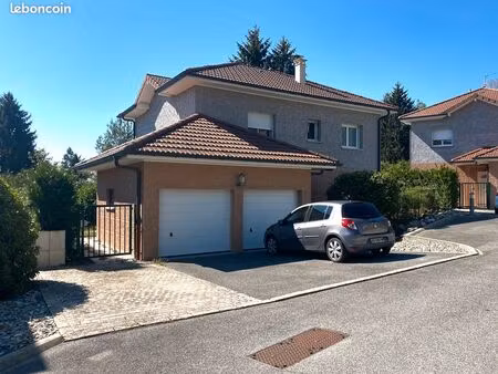 villa à gex (01170)