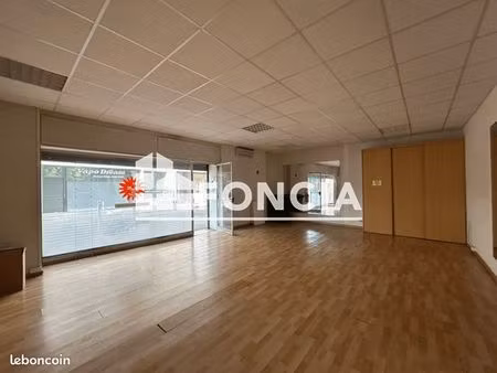 local commercial 96 m²