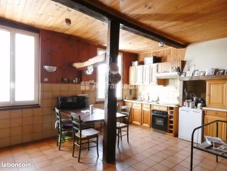 appartement 4 pièces 102 m²