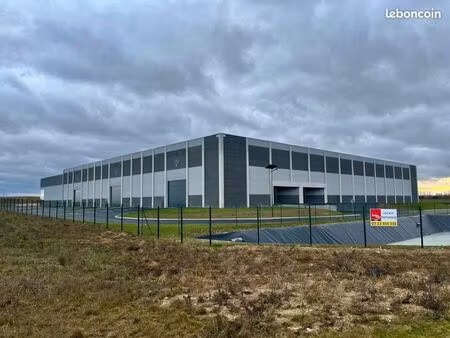 local d'activité 6 300 m²