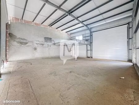 local commercial 181 m² macouria