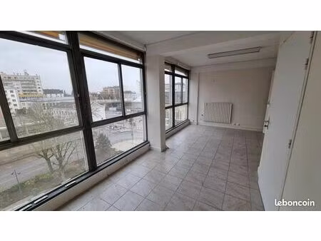 bureaux 29 m² troyes