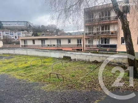 parking 11 m² aurillac