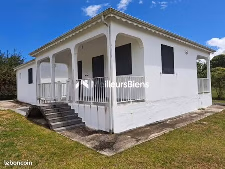 villa 90 m² anse bertrand