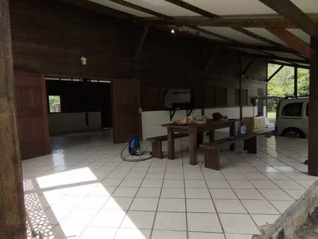 maison à la campagne