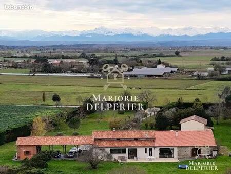maison 10 pièces 422 m²