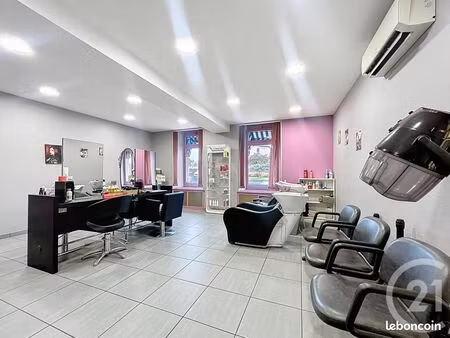 local commercial 44 m²