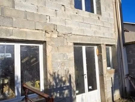 maison 2 pièces 100 m²