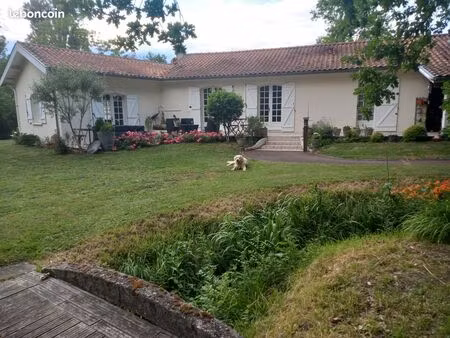 maison a vendre de 150 m2 + dependances