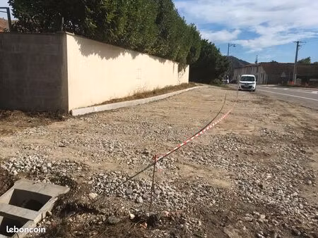 terrain constructible pour commerce ou habitat