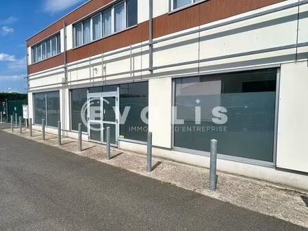 local commercial 165 m²