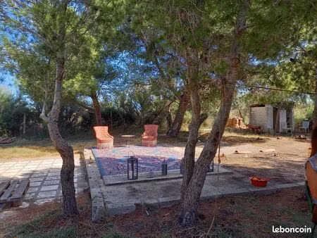 terrain de loisirs port la nouvelle 400 m plage du rouet