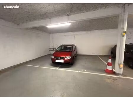 parking/box 13 m² orsay