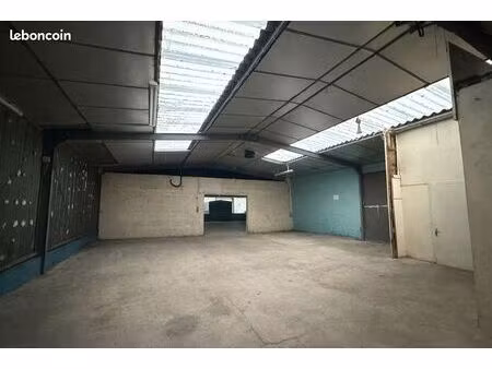 local 300 m² lamballe