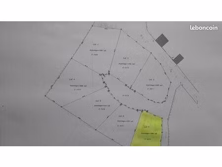 terrain constructible de 1388m2