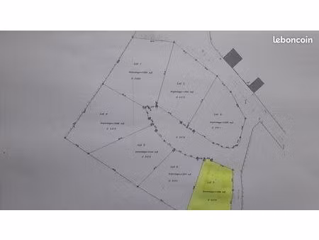 terrain constructible de 1388m2