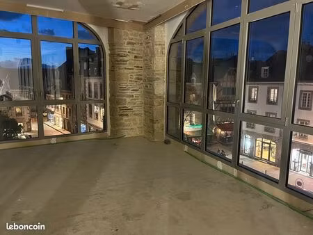 local 125 m² lannion